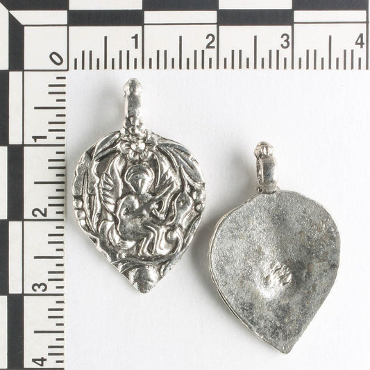 Charm - Leaf