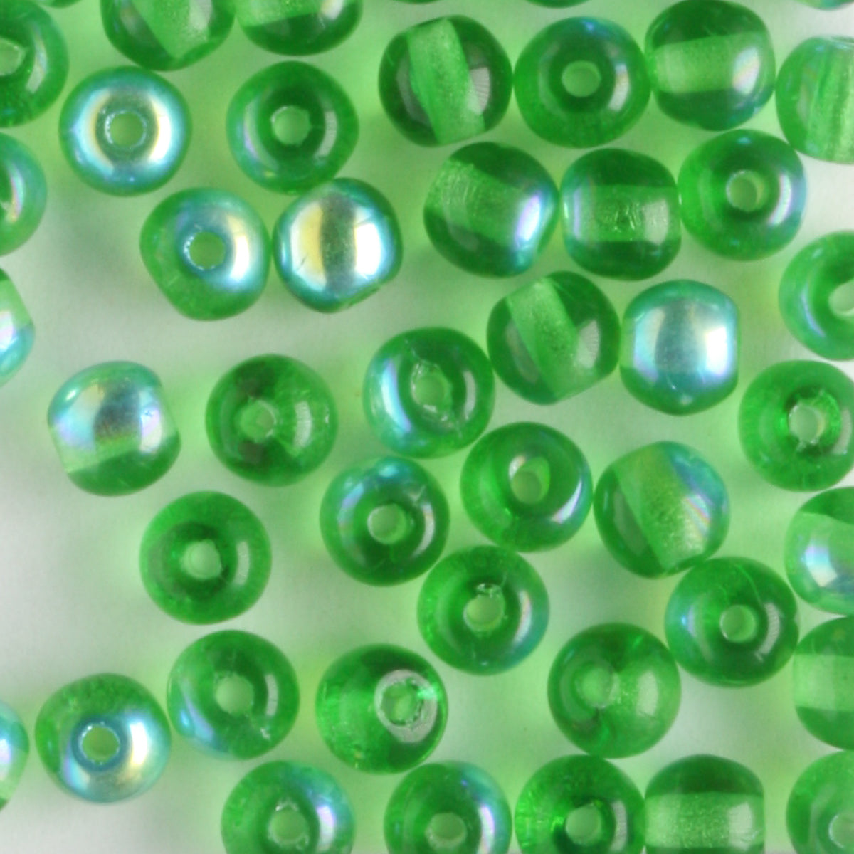 4mm Druk Green AB - 100 beads