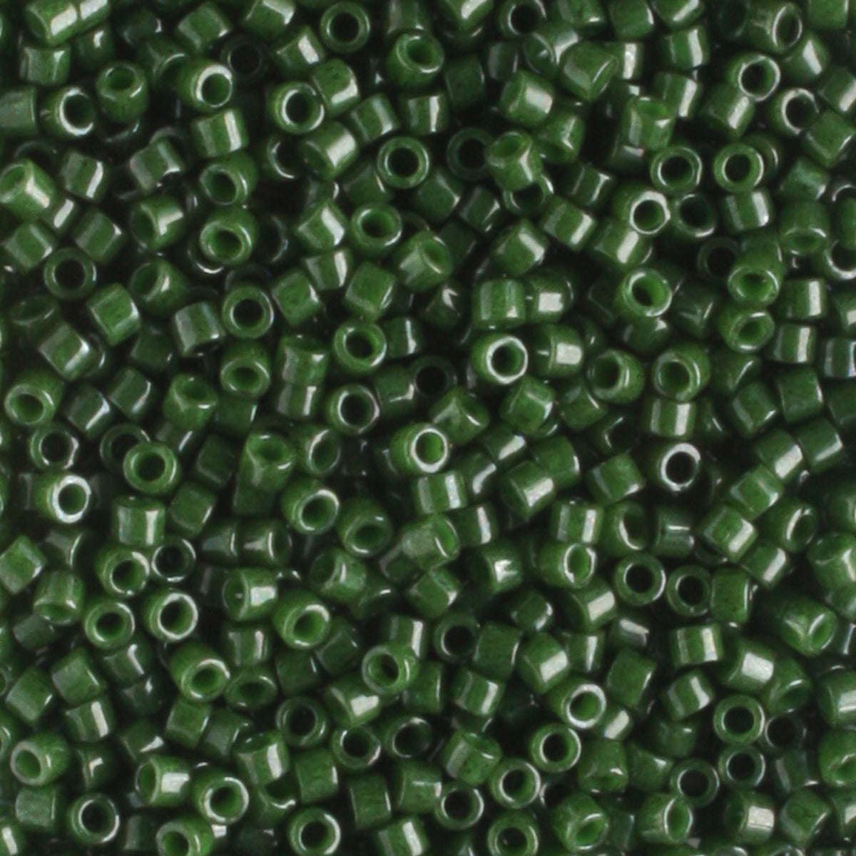 DB0663 Opaque Jade Green - 5 grams