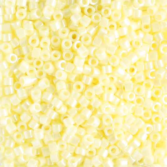 DB1531 Opaque Luster Yellow
