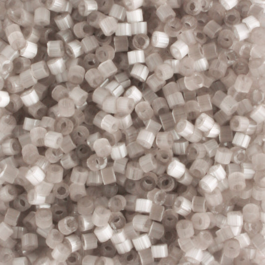 DB0827 Silk Medium Gray