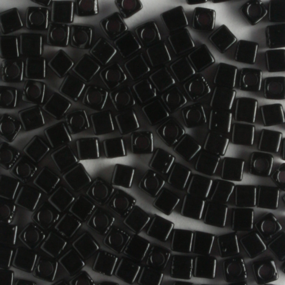 1.8mm Cube Black - 10 grams