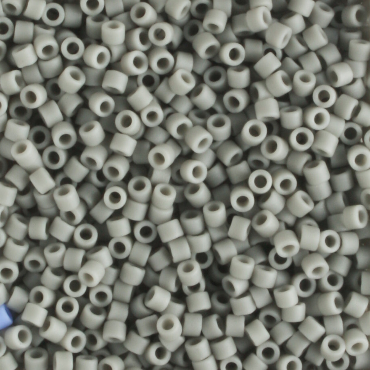 DB0761 Opaque Matte Steel Gray - 5 grams