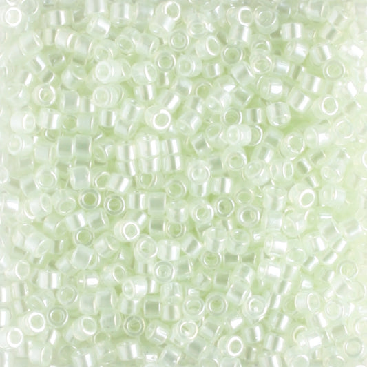 DB1474 Translucent Snowflake (Discontinued)