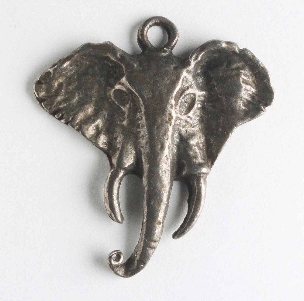 Charm - Elephant