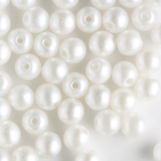 4mm Round Glass Pearls  Snow - 100 beads