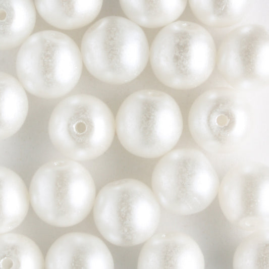 6mm Round Glass Pearls Snow - 25 beads