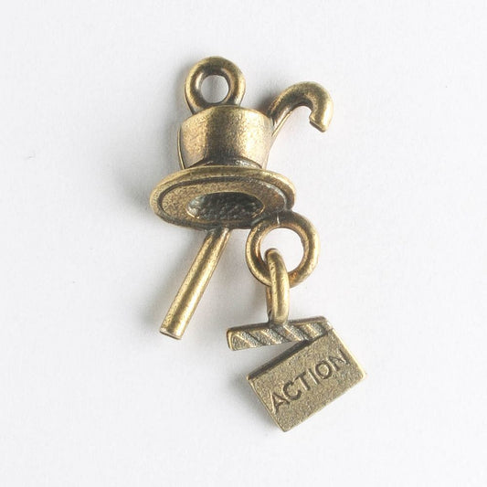Charm - Action