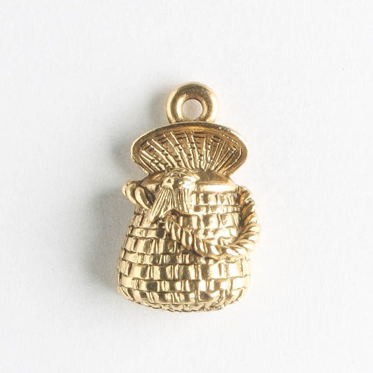 Charm - Fish Basket