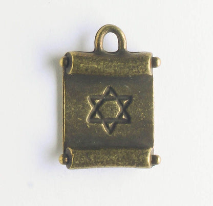 Charm - Scroll