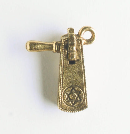 Charm - Graggar