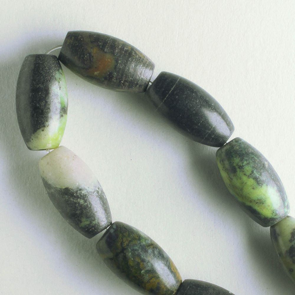 Yellow Chalk Turquoise, Dyed - 8" strand