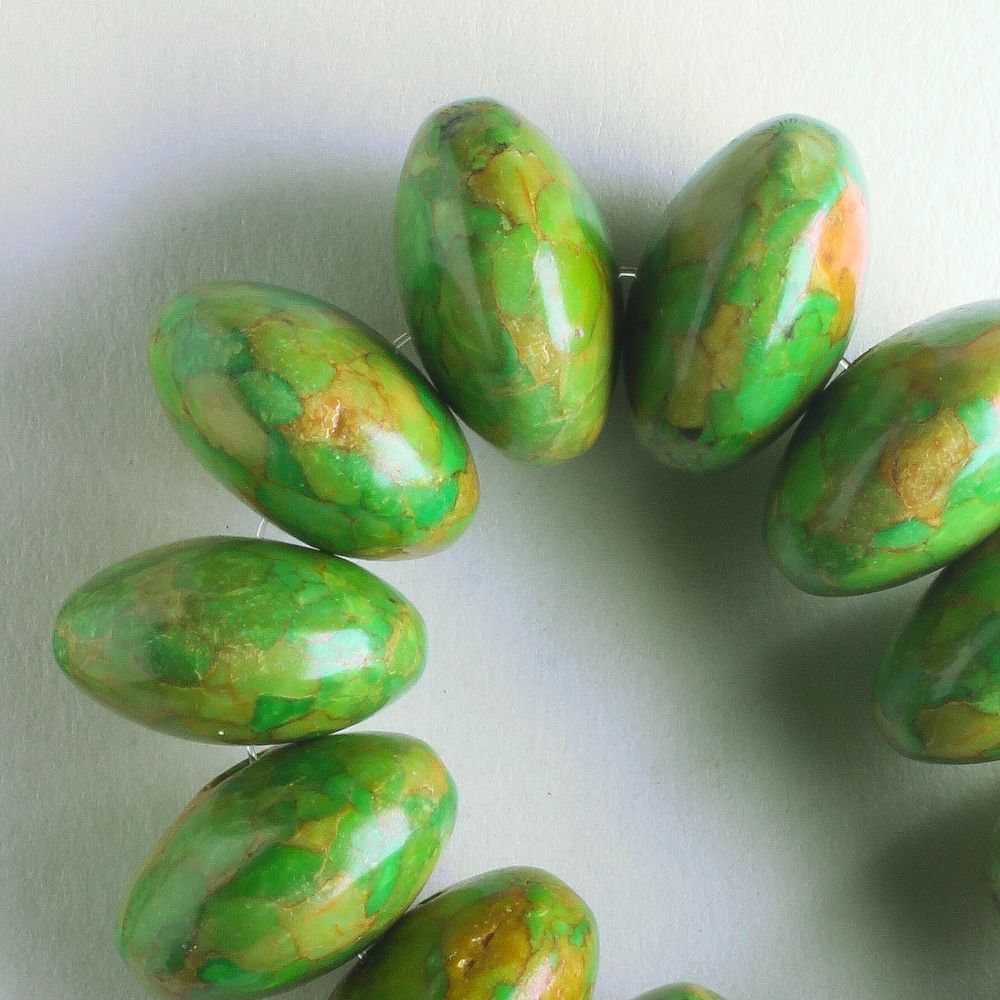 Magnesite, Dyed - 8" strand