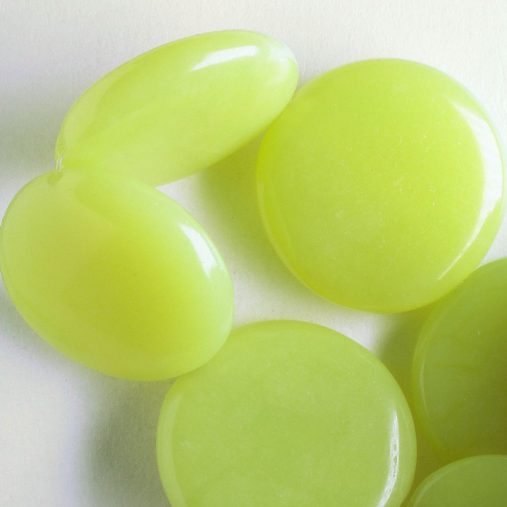 Peridot Jade - 8" strand