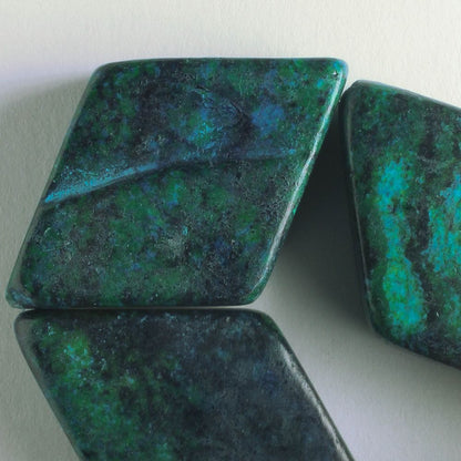 Yellow Chalk Turquoise, Dyed - 8" strand