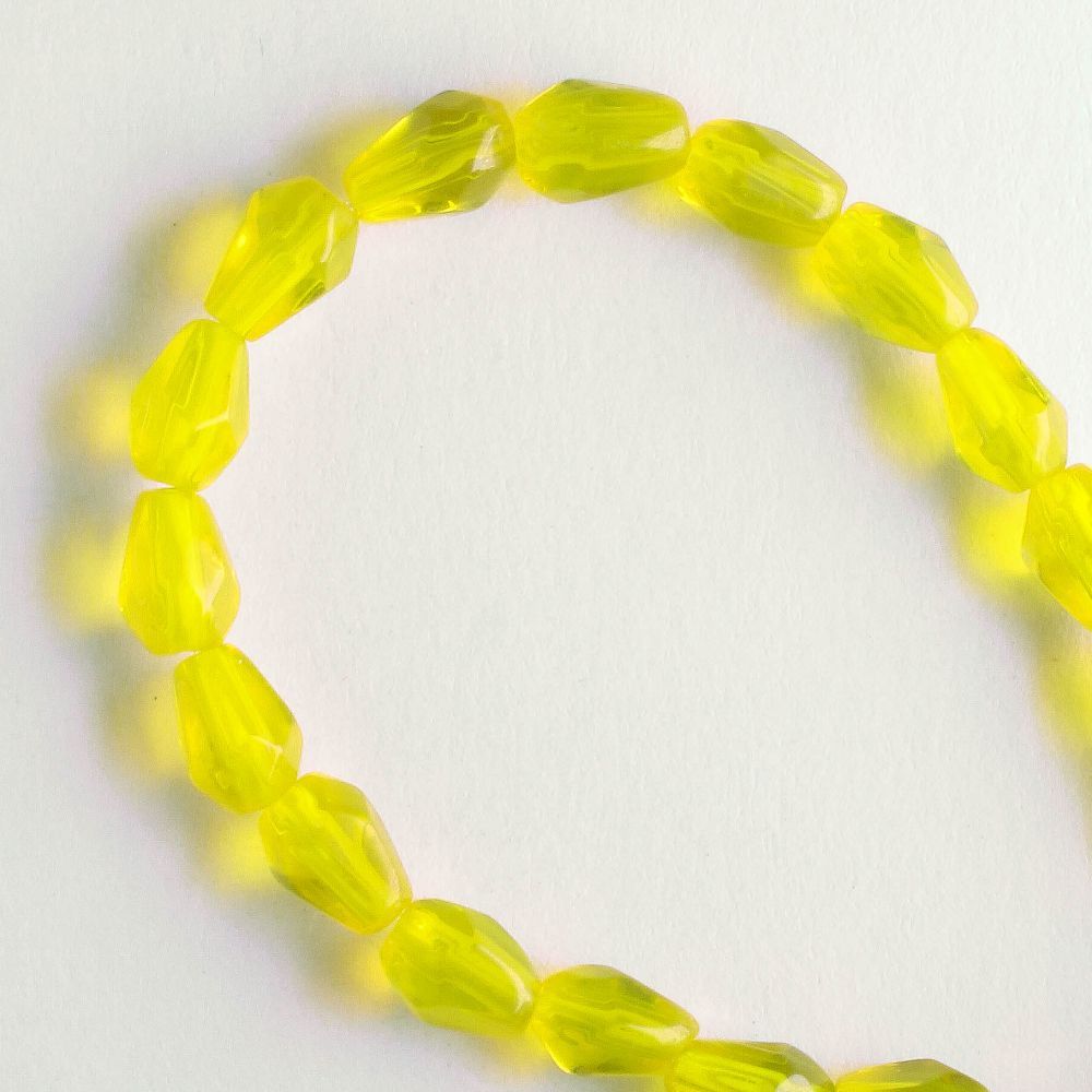 Glass Beads - 8" strand