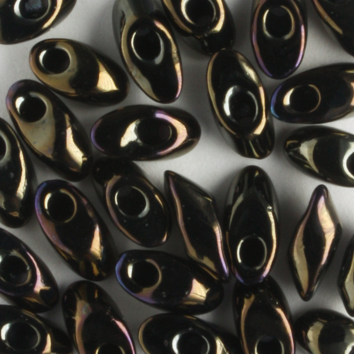 Magatama Metallic Rainbow Dark Olive - 10 grams