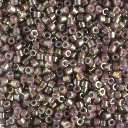 DB1011 Metallic Luster Rainbow Green