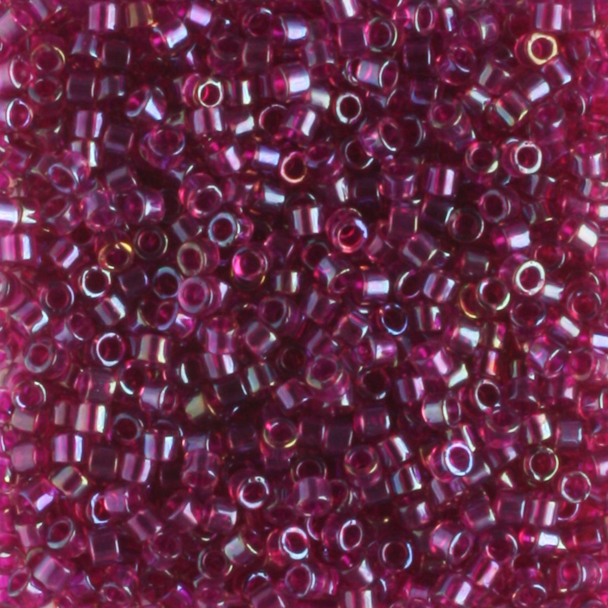 DB1747 Rainbow Berry Lined Amethyst