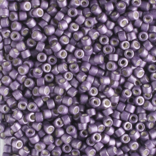 DB1174 Galvanized Plum Frost - 5 grams