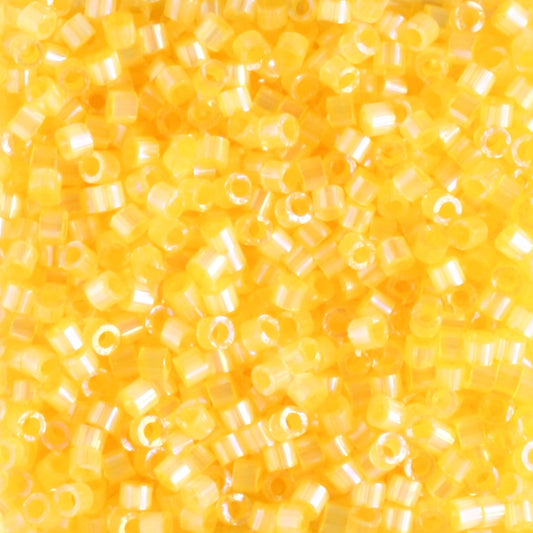 DB1861 Honey Mustard Satin - 5 grams